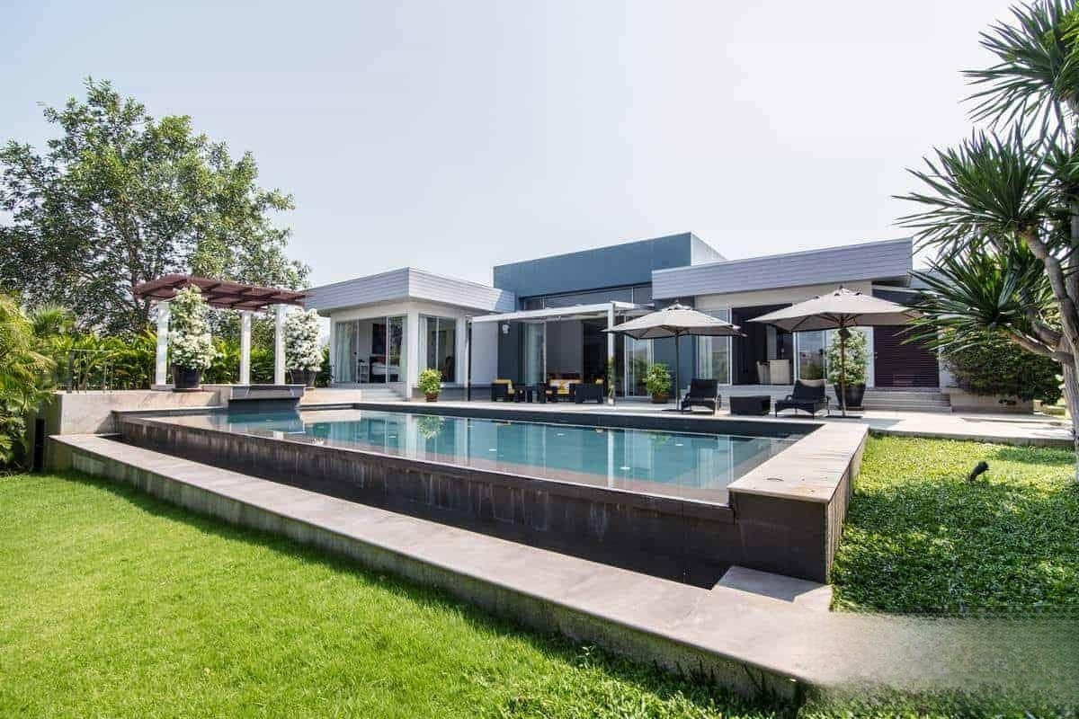 Hua-Hin-Luxury-Pool-Villa-For-Sale-with-Golf-Course-Views-2 Exclusive Hua Hin Home Sales Scenic View