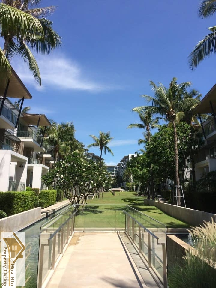 Stunning-2-Bed-Condo-Unit-For-Sale-in-Hua-Hin-Thailand-12