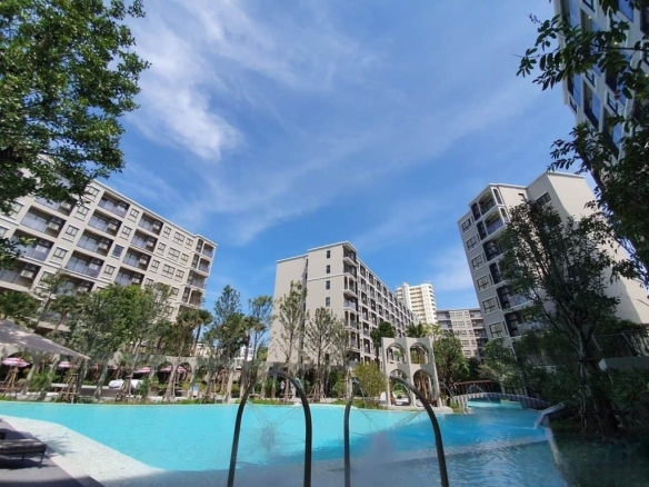 La Casita Hua Hin Furnished Spanish Style Condo for Sale by Sansiri Near Beach and Pool
