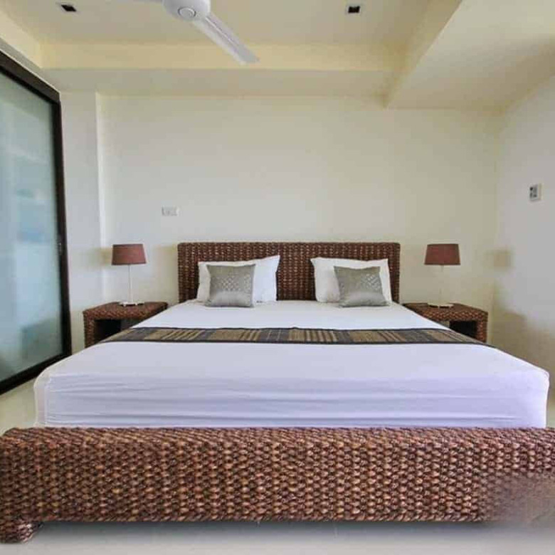 Stunning Hua Hin Penthouse for Sale with Rooftop Pool and Ocean Views