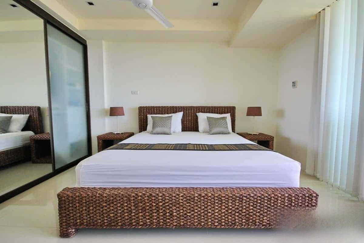 beautiful-2-bed-hua-hin-penthouse-with-panoramic-view-14 Stunning Hua Hin Penthouse for Sale with Rooftop Pool and Ocean Views