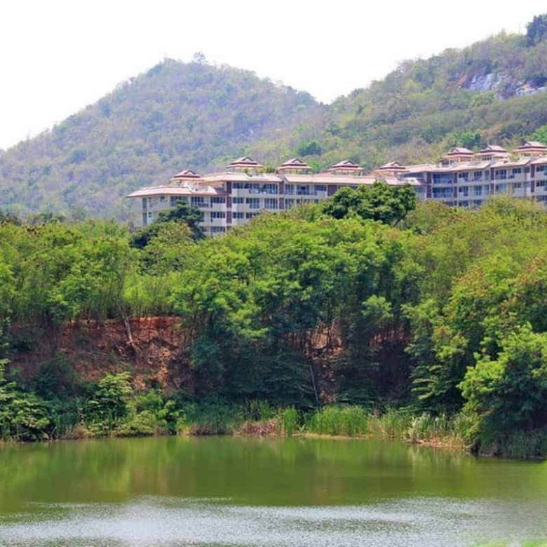 Stunning Hua Hin Penthouse for Sale with Rooftop Pool and Ocean Views