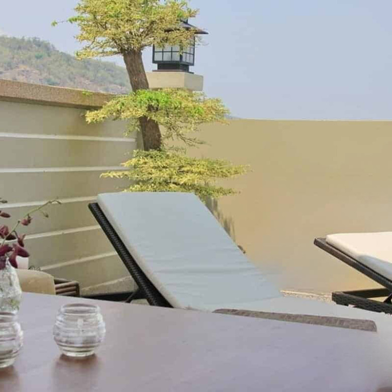 Stunning Hua Hin Penthouse for Sale with Rooftop Pool and Ocean Views