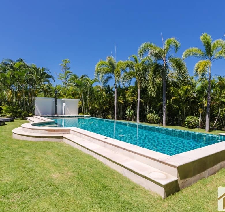 Striking Hua Hin Villa Sales