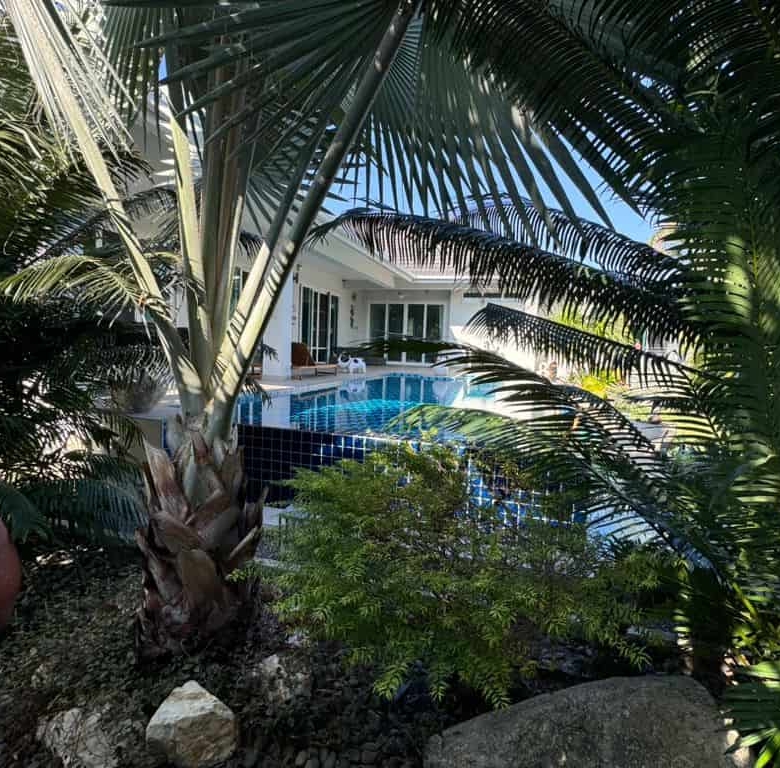 Elegant Pool Villa Sales Display