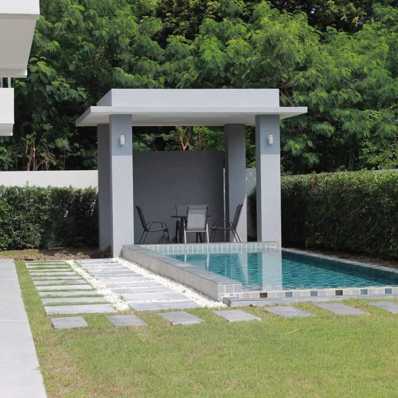 Spacious Family Home Mountain View