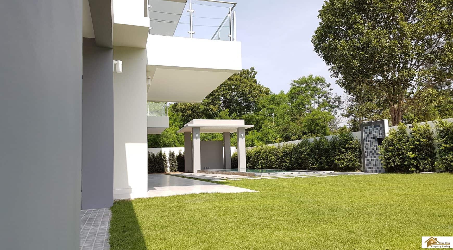 Exclusive Villa Resort Lifestyle