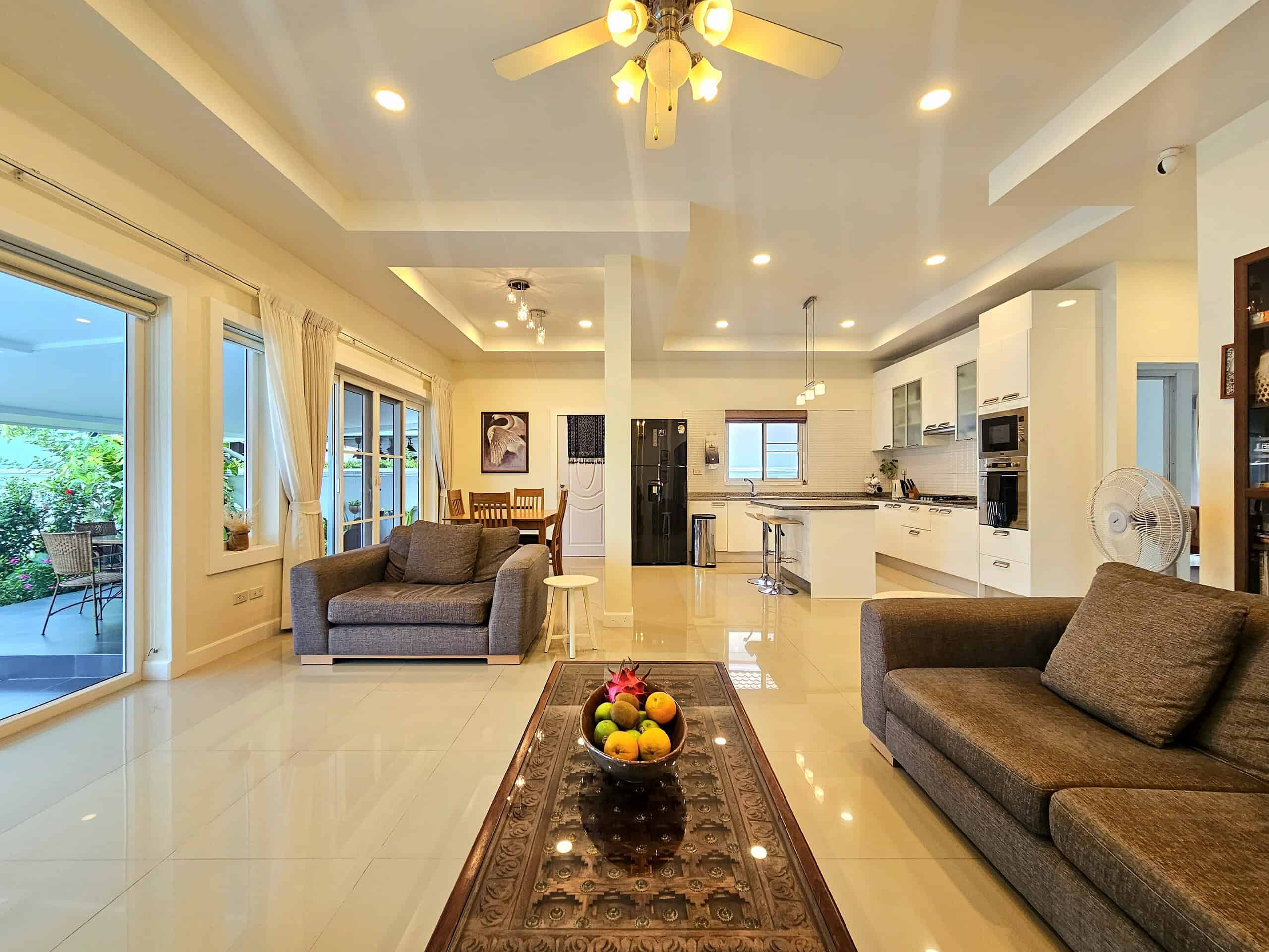 Yu Yen Pranburi Sales Marvel