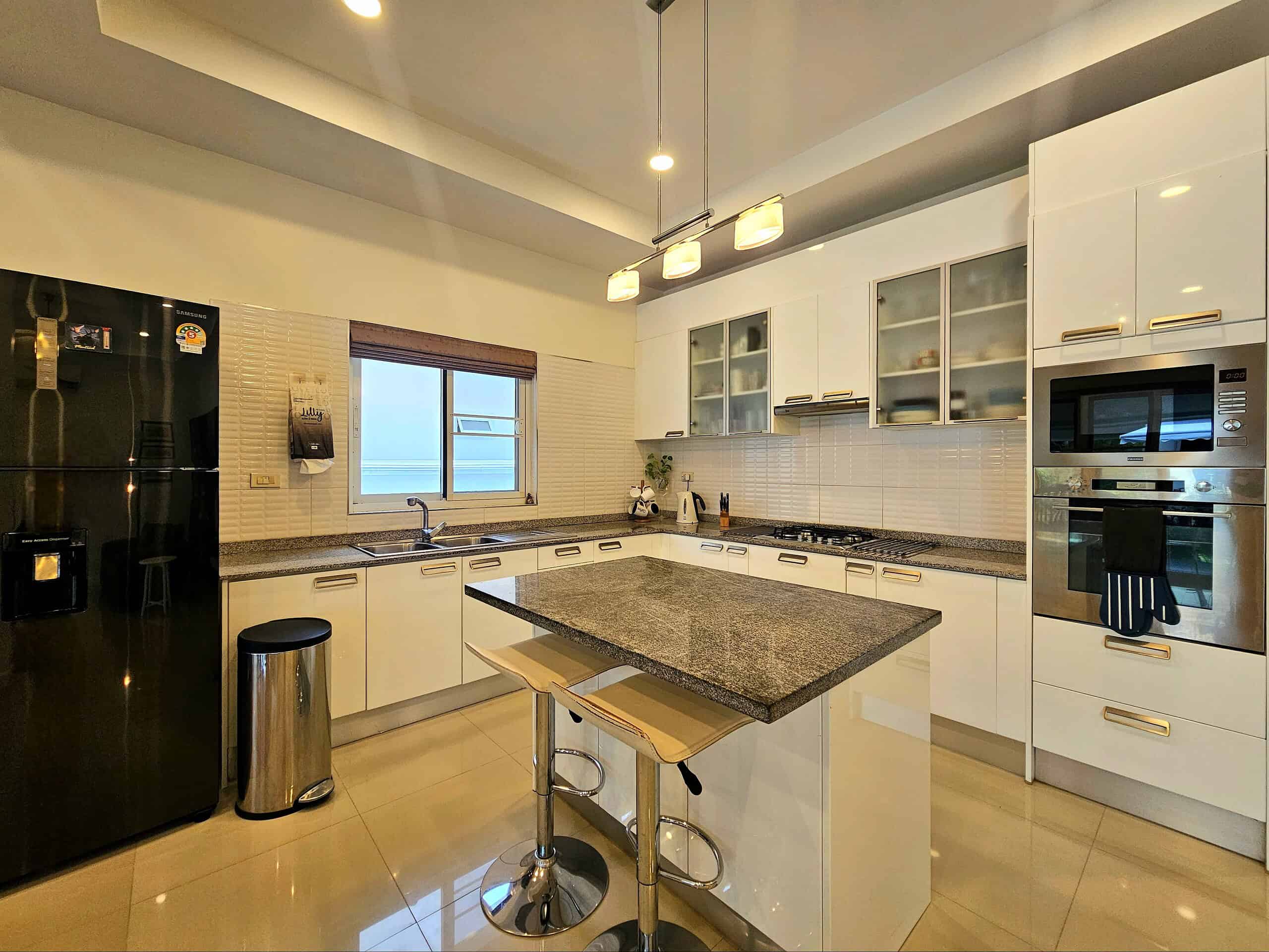 Yu Yen Luxury Villa Sales Gem