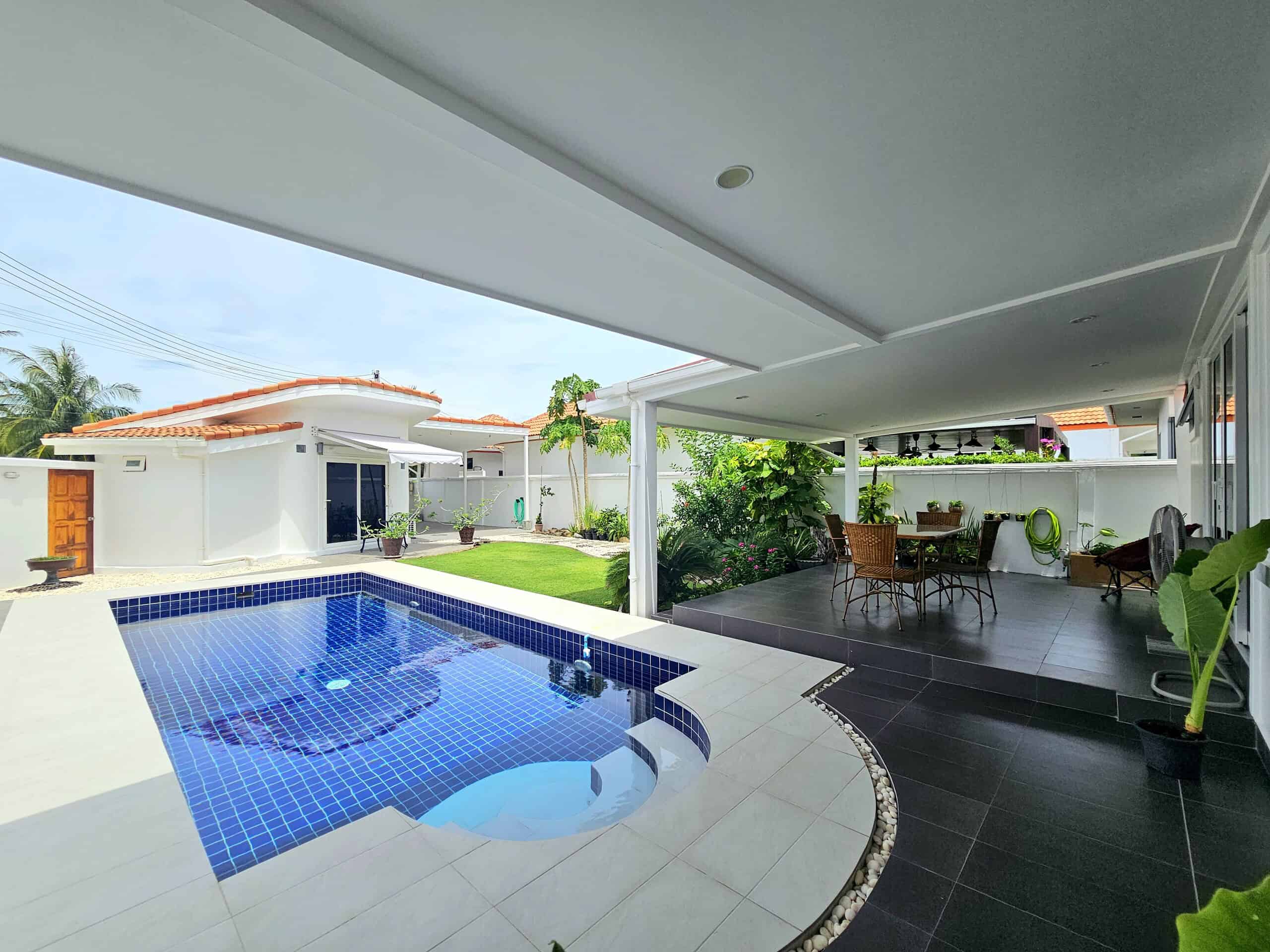 Yu Yen Luxury Villa Sales View