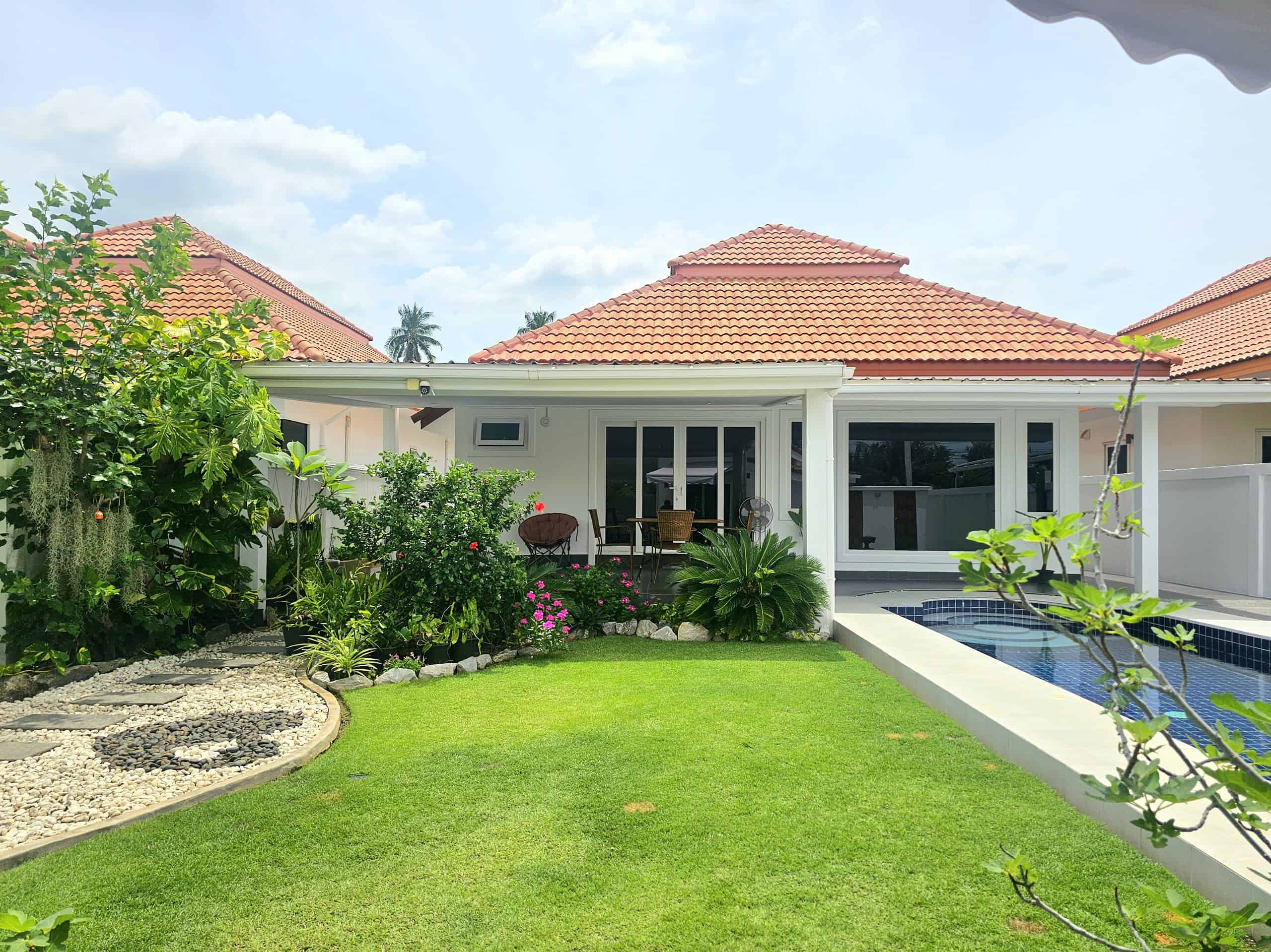 Baan Pool Villa Sales Charm