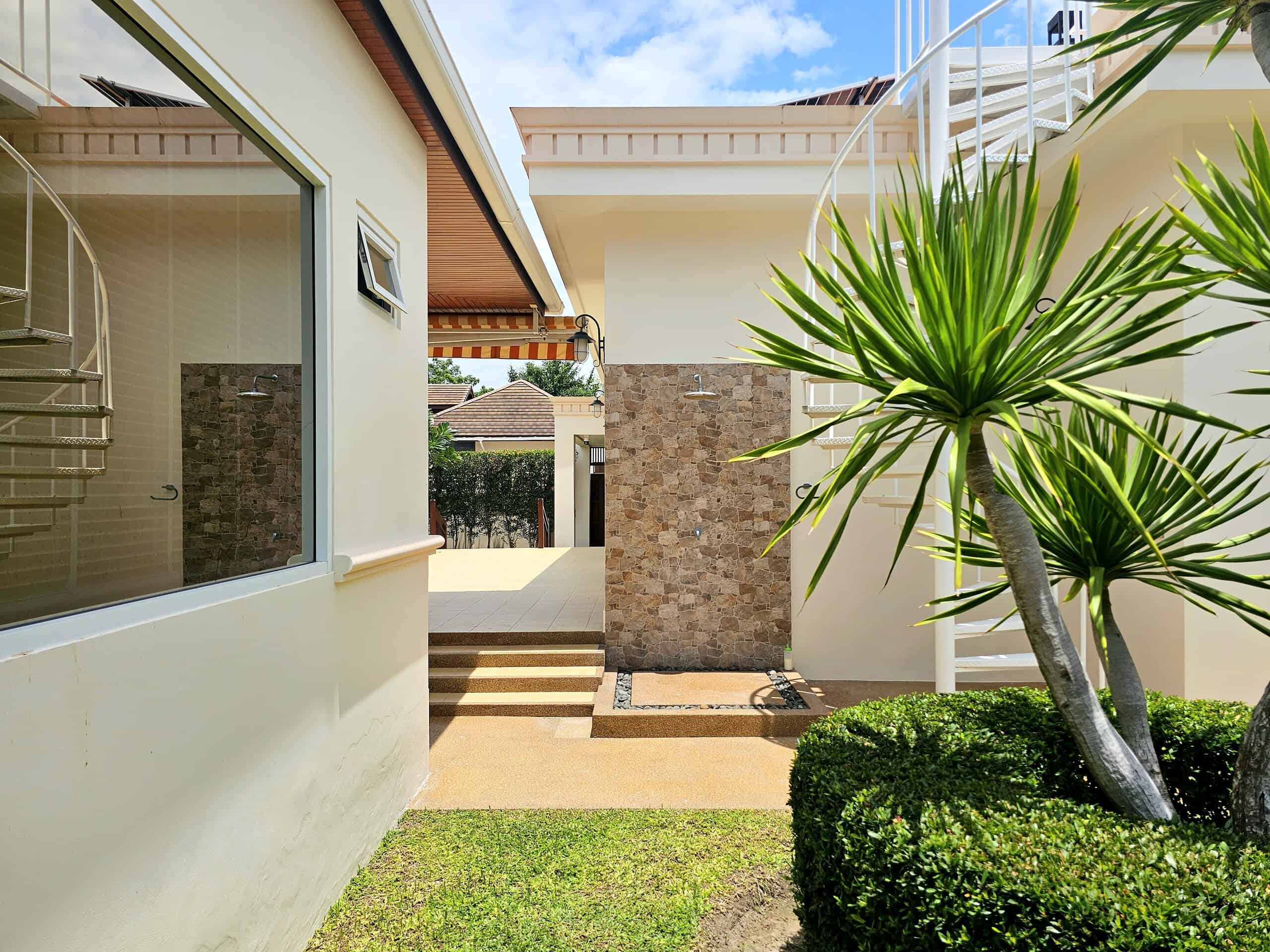 Hillside Hamlet Bali Style Home Splendid Balinese Villa Sale Property