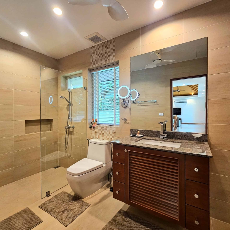 Elegant Hillside Villa Sale Hua Hin