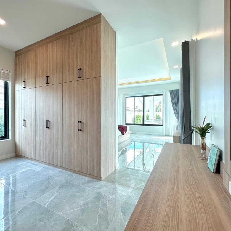 Hua Hin Family Sale Joy