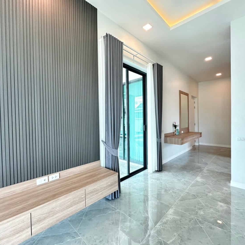 Private Pool Sale Haven