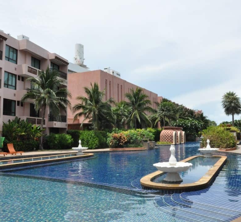 Stunning Seaside Condo Snapshot