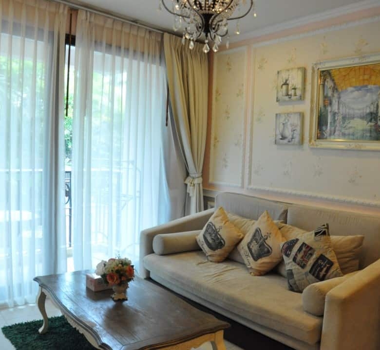 Charming Beachfront Living Spot