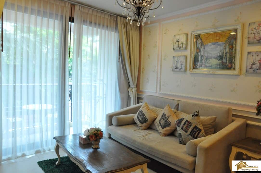 Charming Beachfront Living Spot