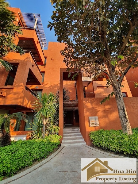 Oceanfront Las Tortugas Sales Deal