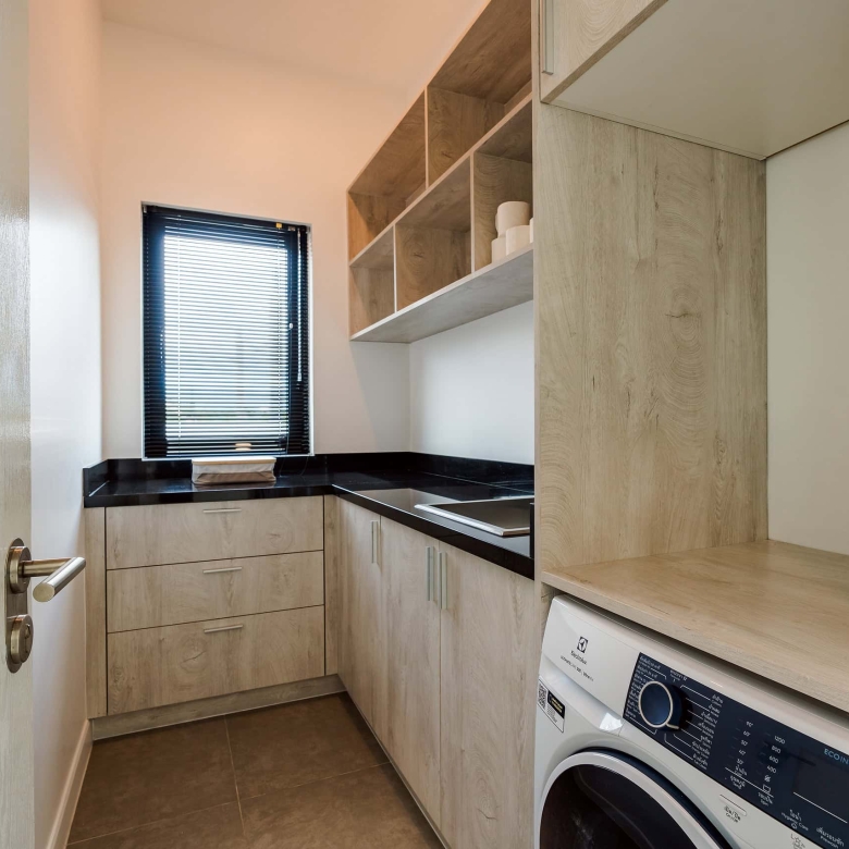 Exclusive Residence Sales Botanica