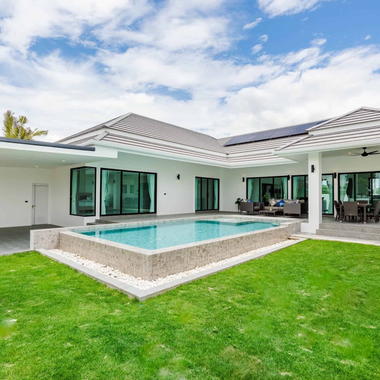 Stunning Villa Sales Botanica