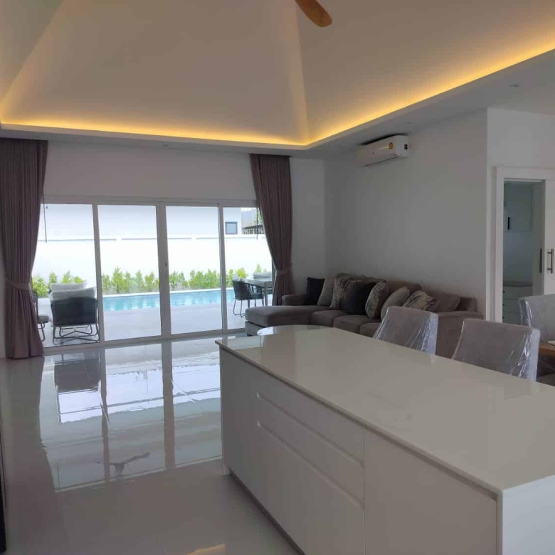 Charming Villa Sales Portrait