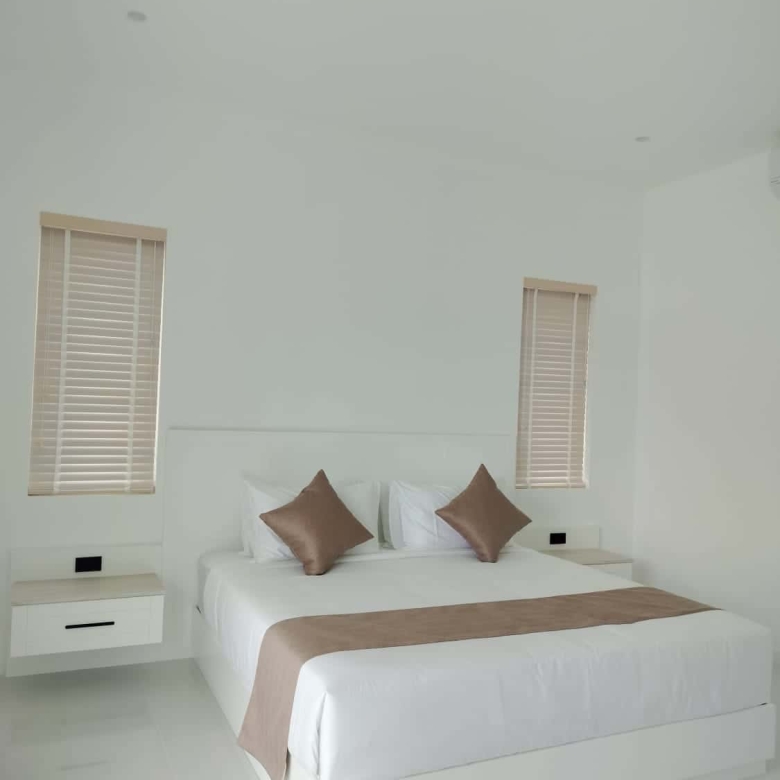 Beautiful Villa Sales Capture