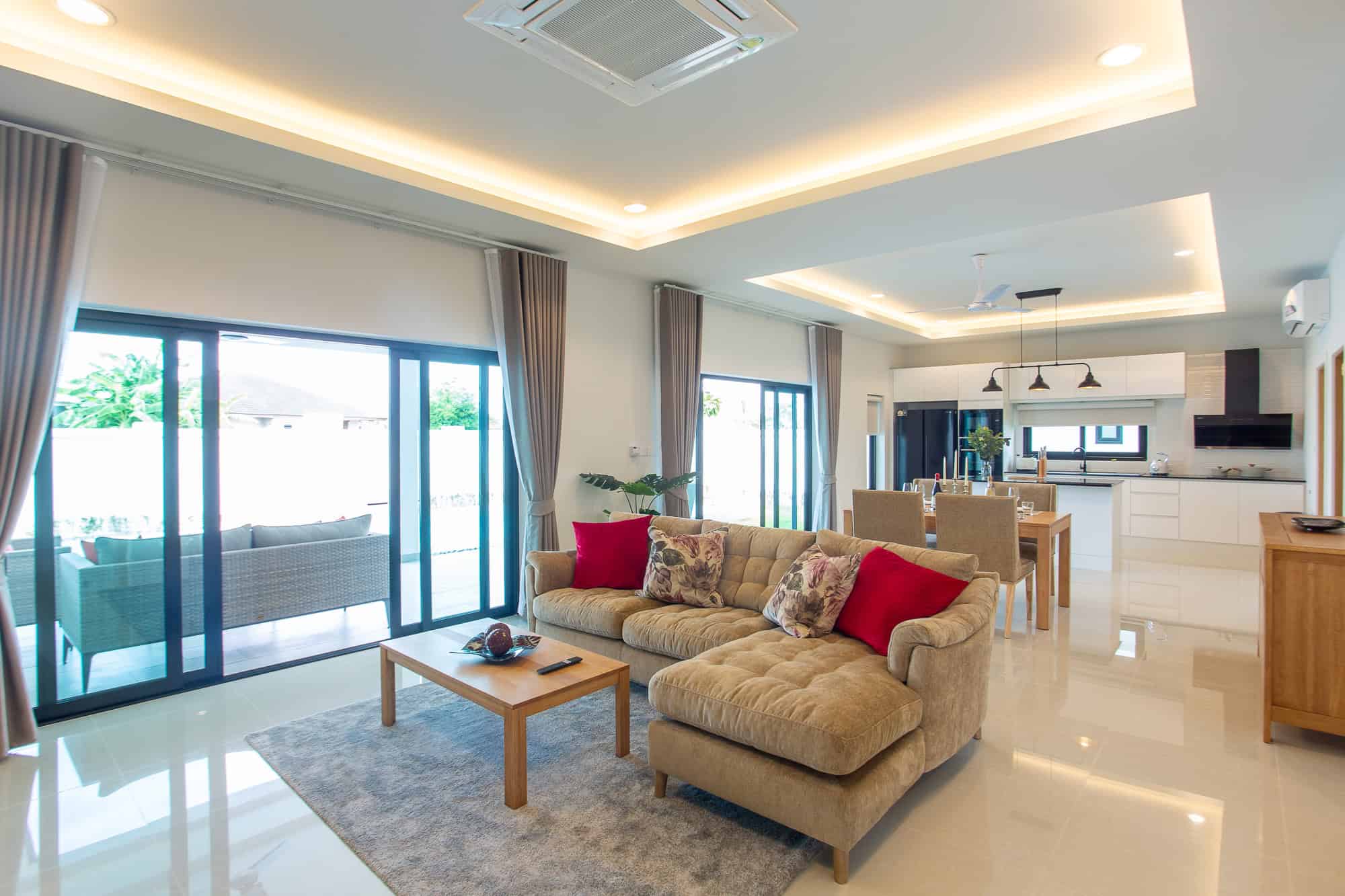 Impressive Villa Sales Property Scene