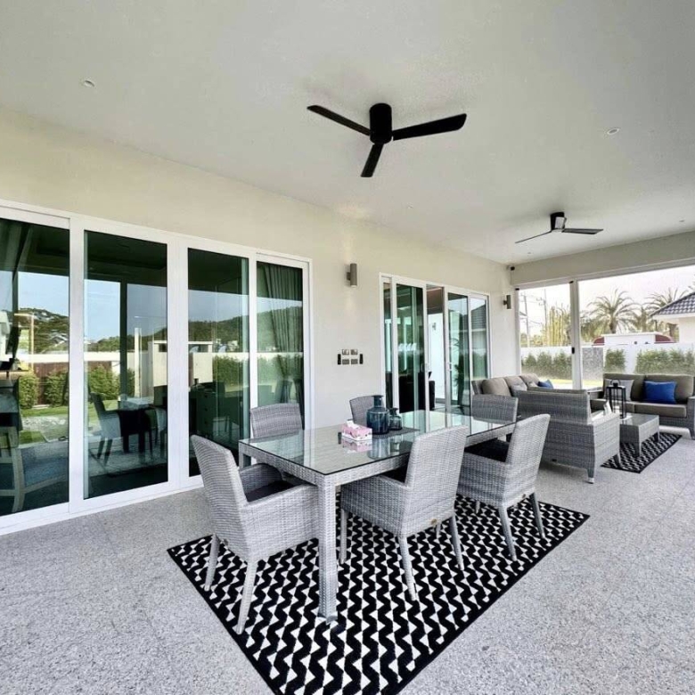 Beautiful Villas Sales Near Golf