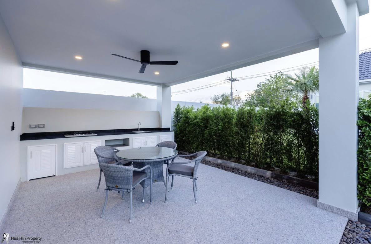 Sustainable Villa Investment Hua Hin Mountains Premier Property Sales Deal