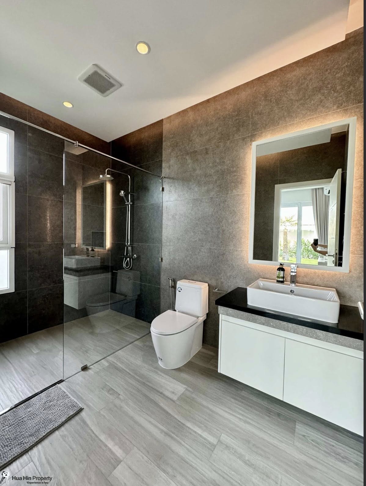 Green Mountain Living Black Mountain Golf Stylish Villas Sales Hua Hin