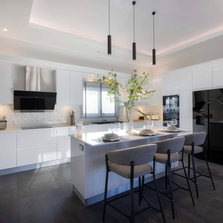 Luxury Homes Sales Baan Thara