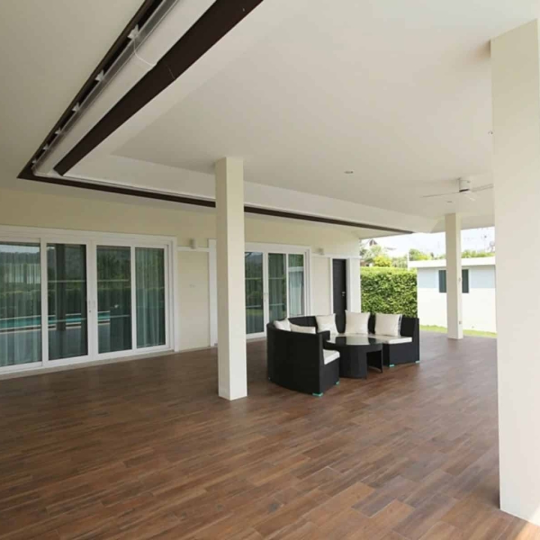 Emerald Valley Luxury Sales Residence