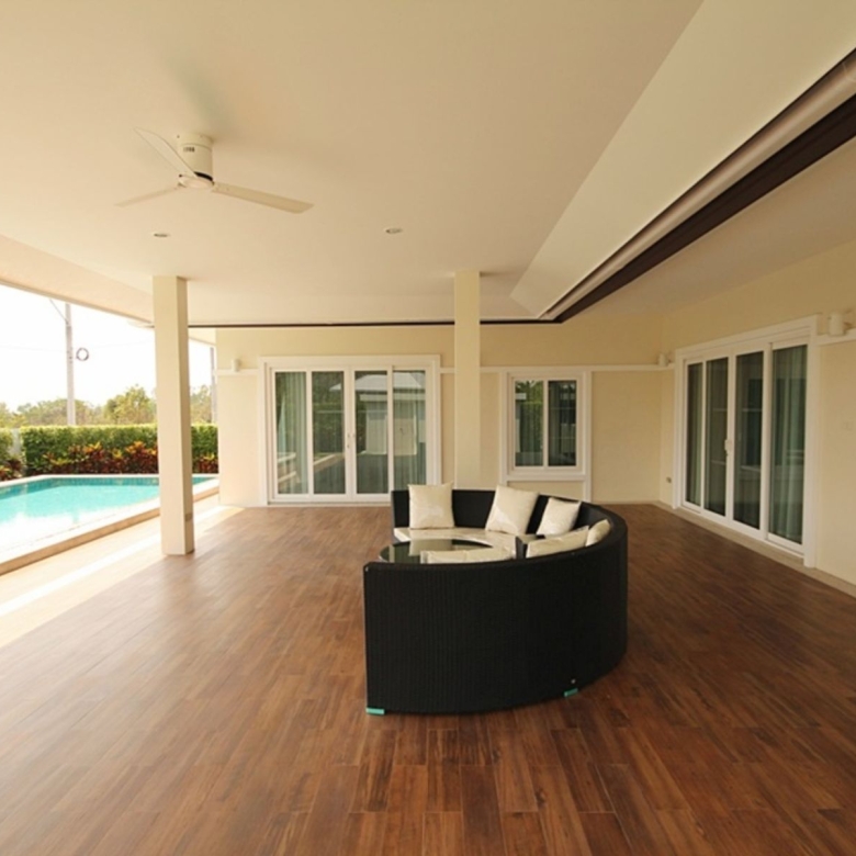 Elegant Villa Sales in Hua Hin