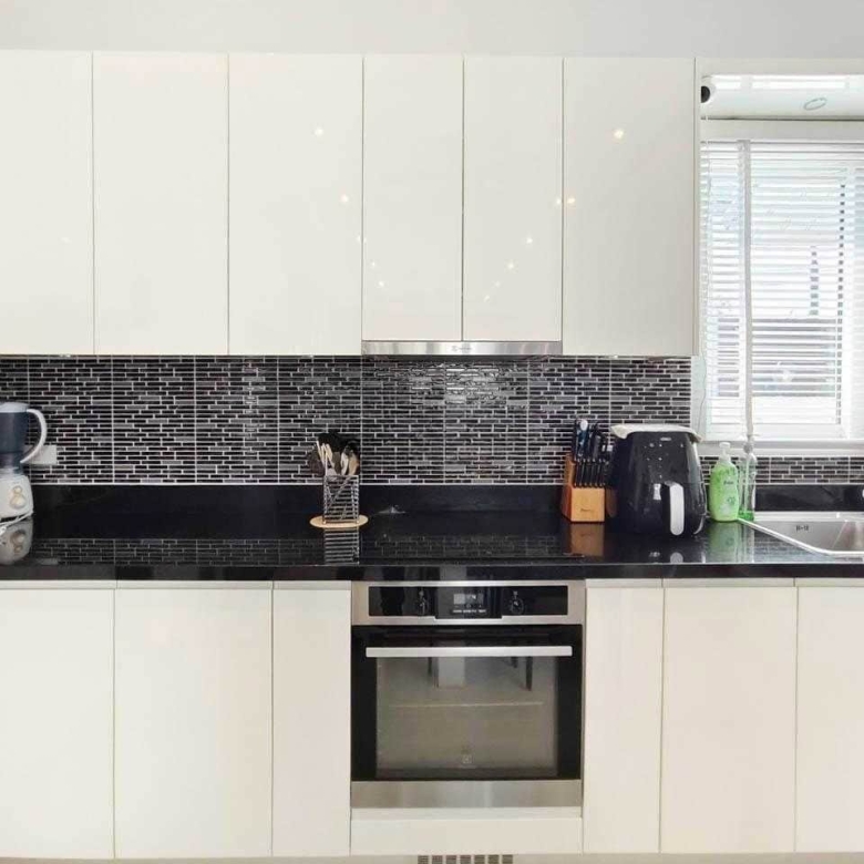 Impressive Villa Sales Shot