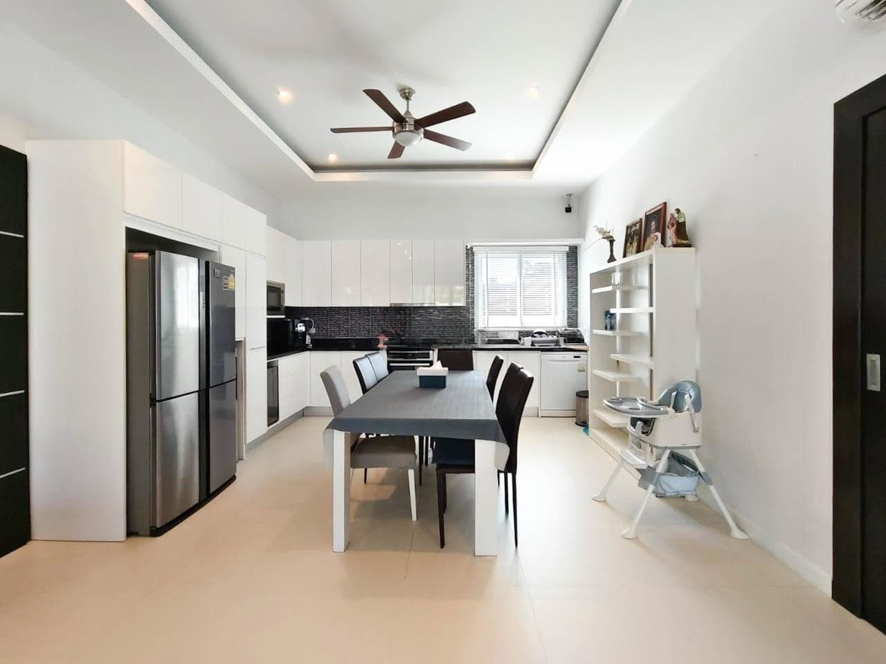 Modern Pool Villa Sales