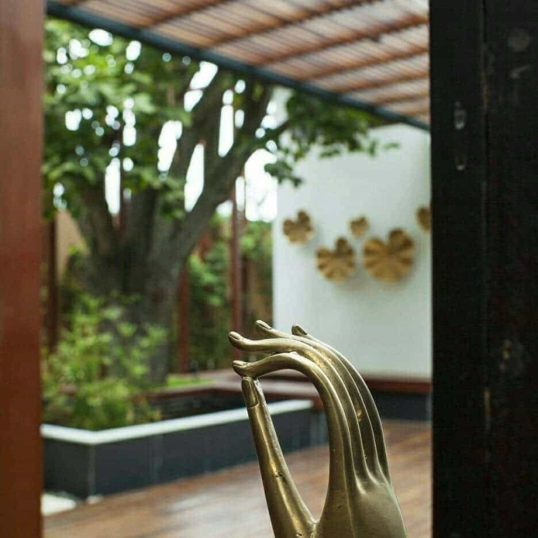 Exquisite Beachfront Villa Sales View