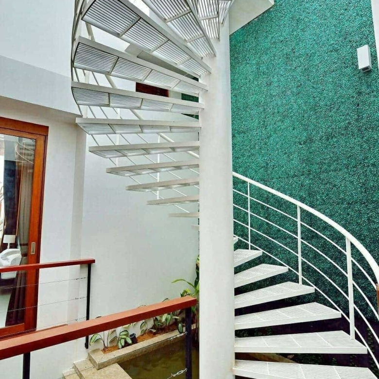 Fantastic Beachfront Villa Sales Gem