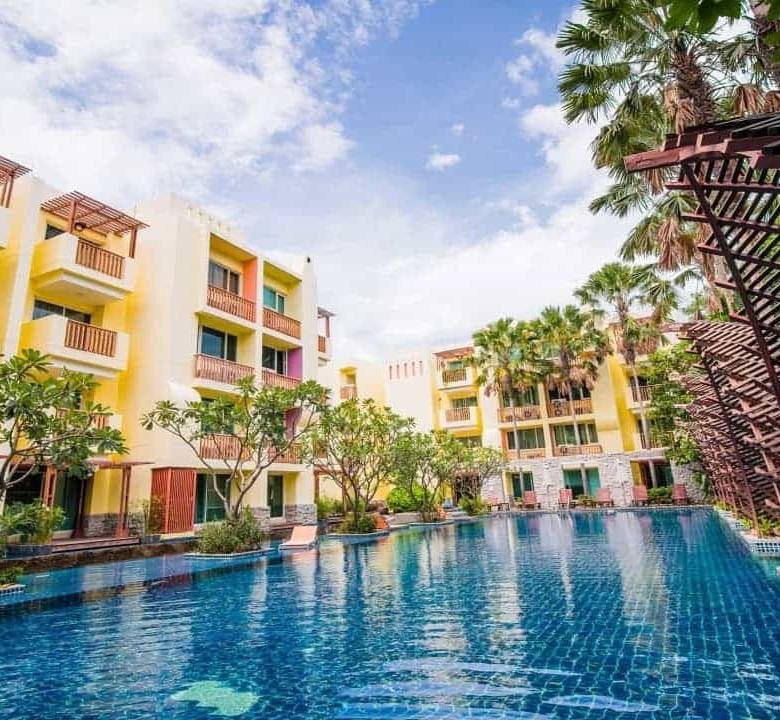 Mykonos Spacious Condo Central Beach