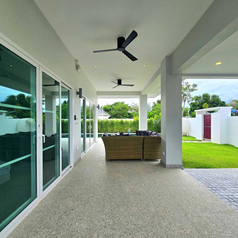 Beautiful Pool Villa Sales Smart Hamlet