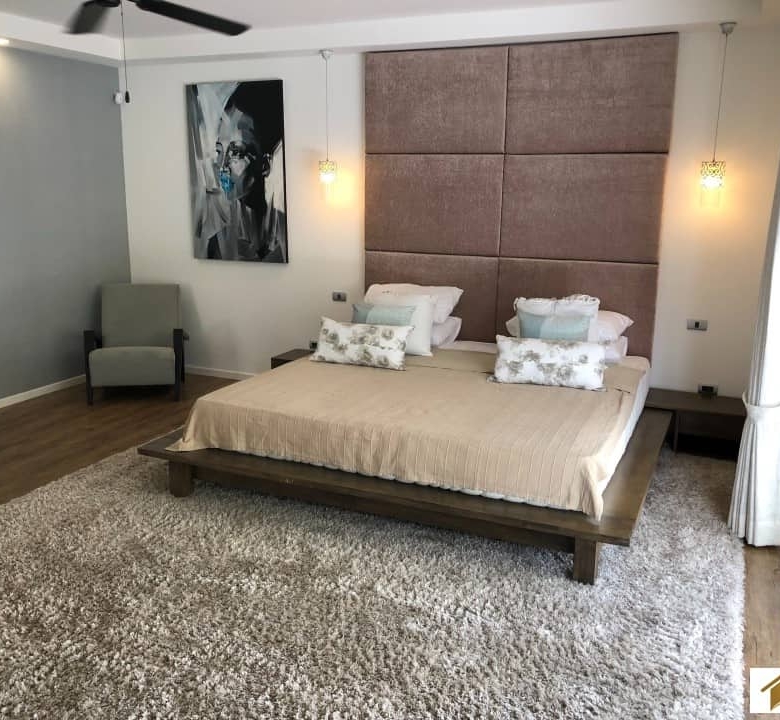 Lovely Pool Villa Sales Great Spot