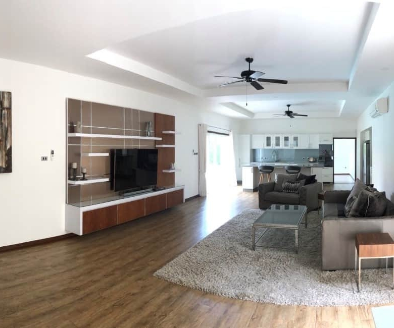 Sophisticated Villa Sales Perfect Area