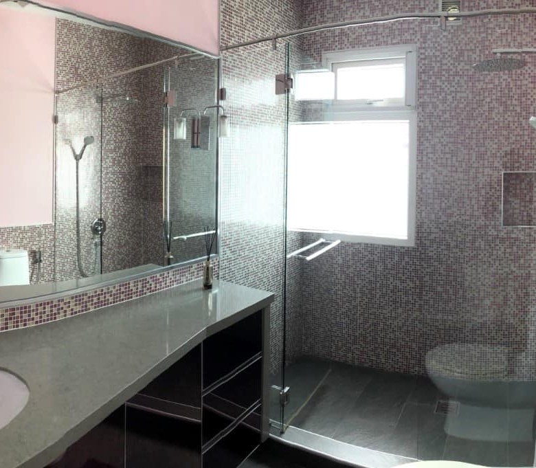 Striking Villa Sales Desirable Location