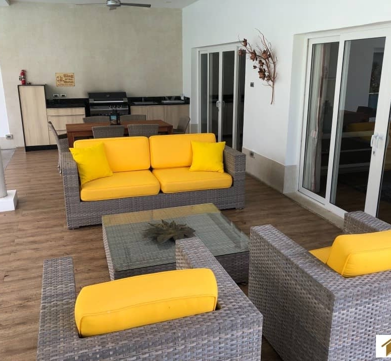 Beautiful Villa Sales Exclusive Location