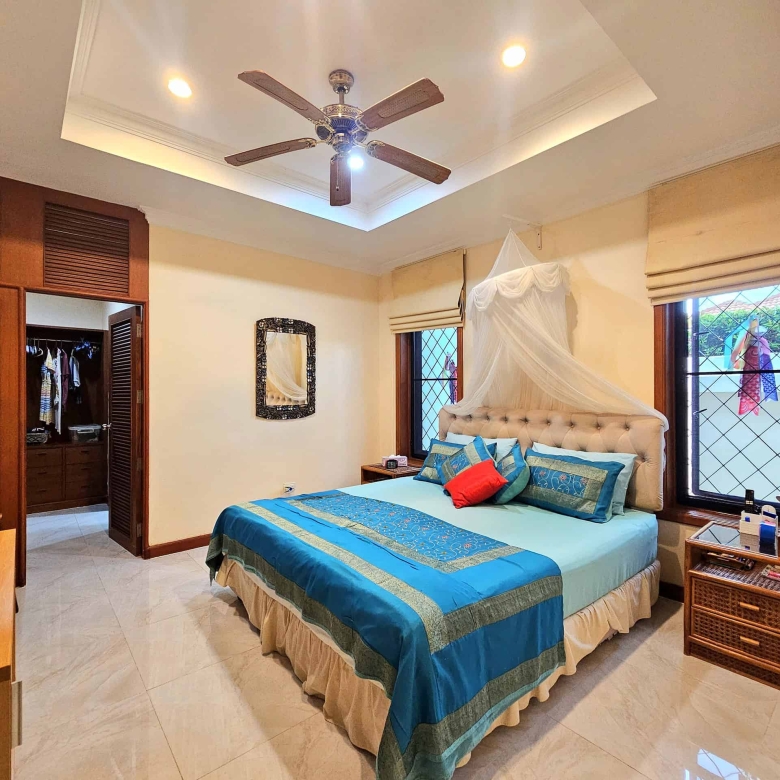 Bright Tropical Villa Sales