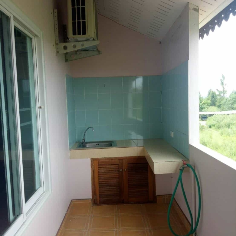 Striking Property Sales Near Golf