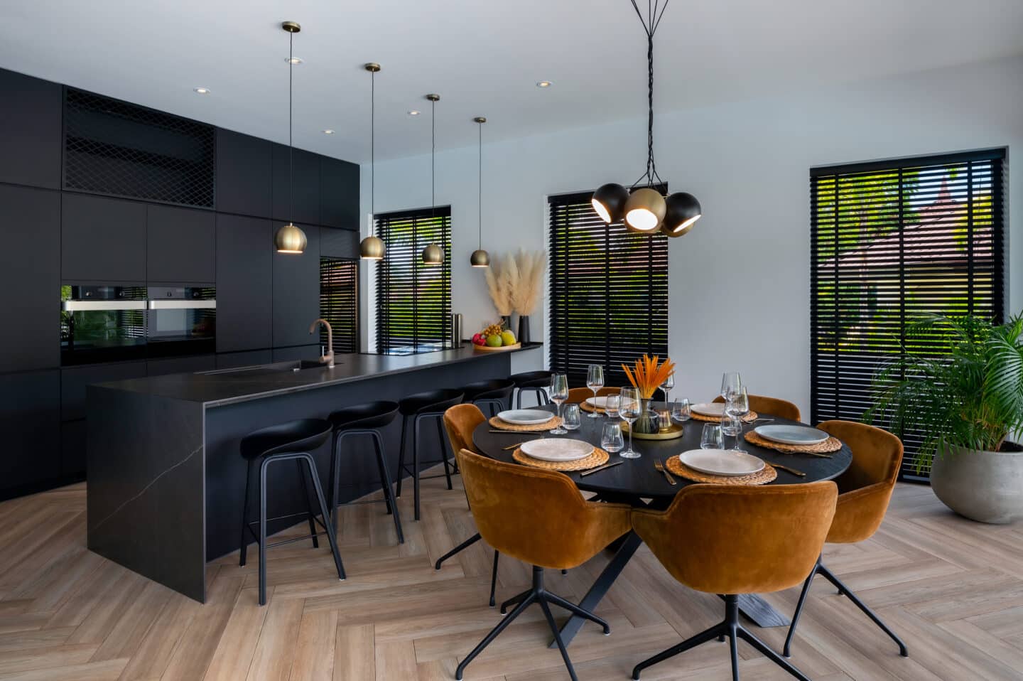 Beautiful BelVida Villa Sales