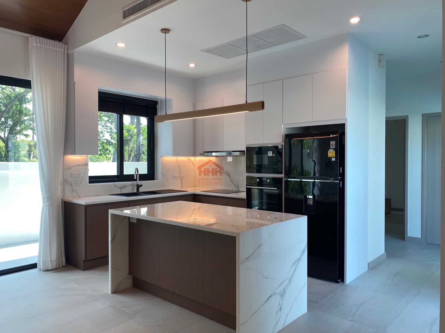 Unique Villa Sale Hua Hin Luxury Hamlet