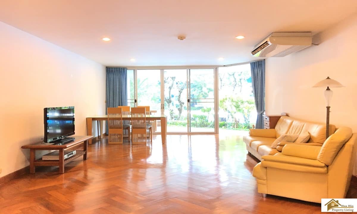 Luxury Hua Hin Condo Pool Access