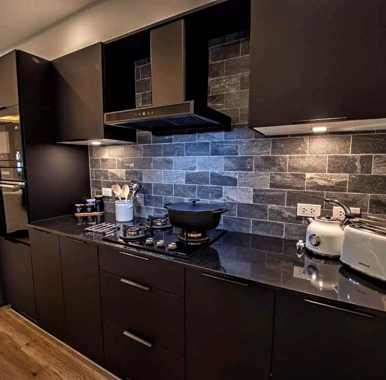 Unique Mali Bua Sales Display